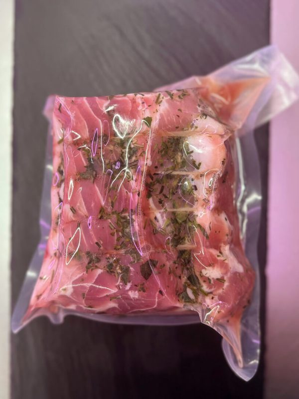 Arista di suino marinata con salvia rosmarino e aglio,sottovuoto